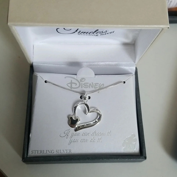 Disney Mickey Mouse Heart Pendant NWT - Picture 2 of 3